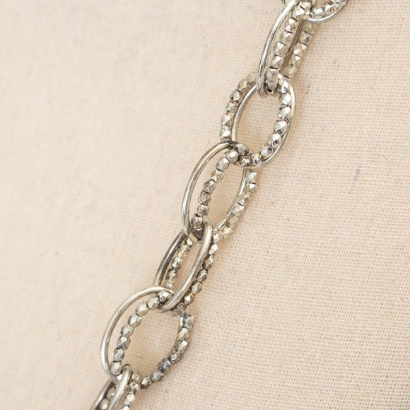 Silver tone longer chain length style necklace toggle closure Lauren Conrad - Picture 12 of 13